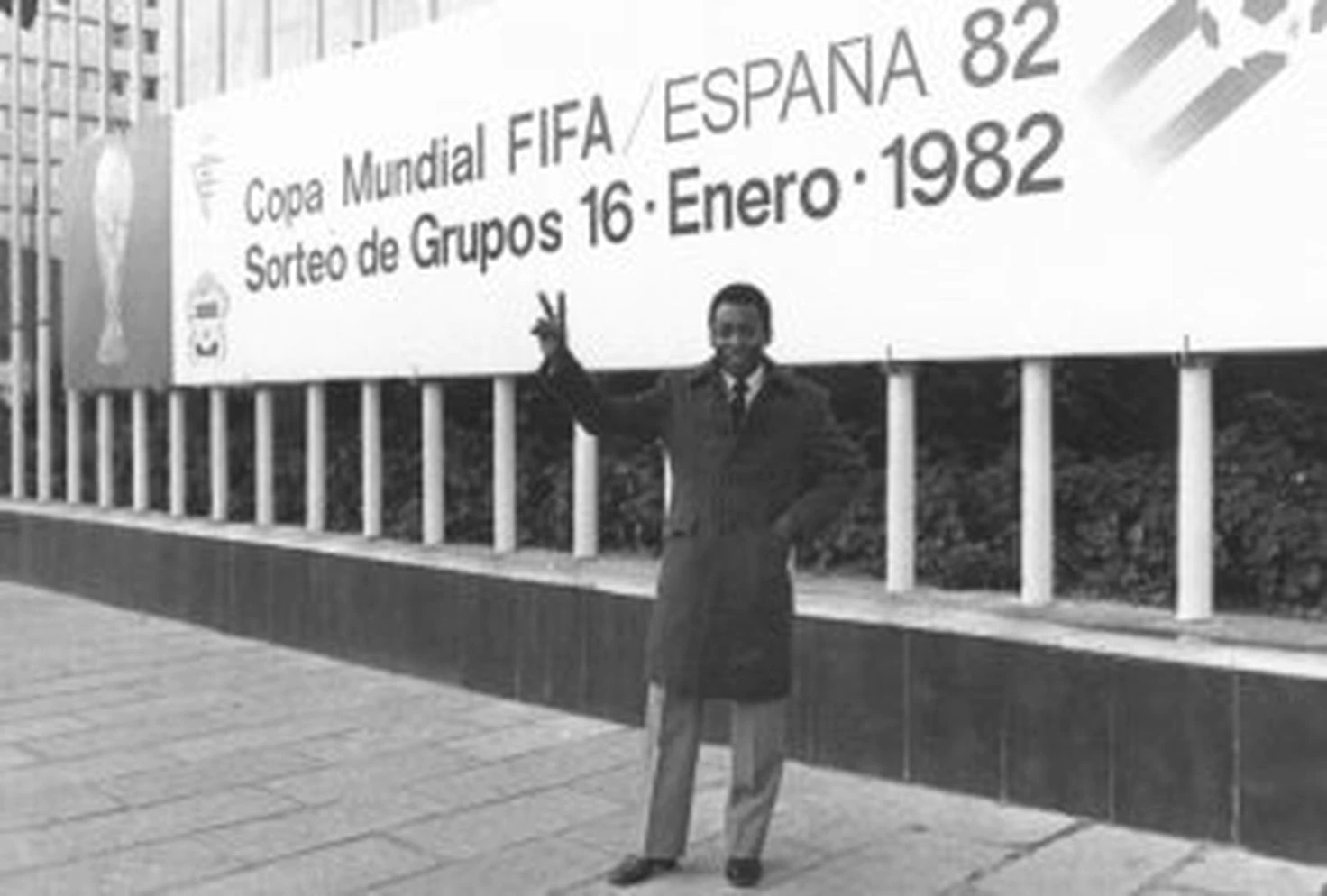 بيليه في إسبانيا ، لقرعة مجموعة كأس العالم 1982.