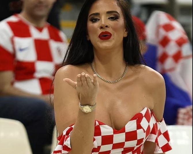 ملكة جمال كرواتيا في ملعب لوسيل