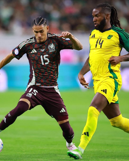منتخب المكسيك يحقق الفوز الأول في مباراته الأولى