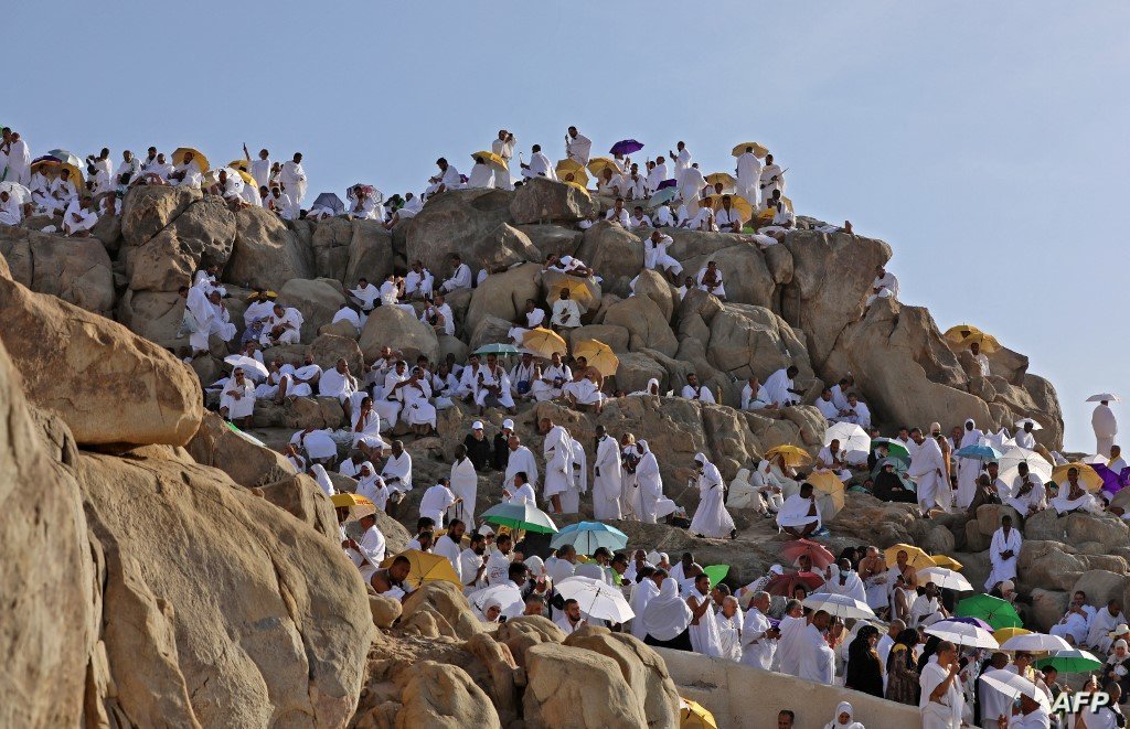 الحجاج على جبل عرفات 