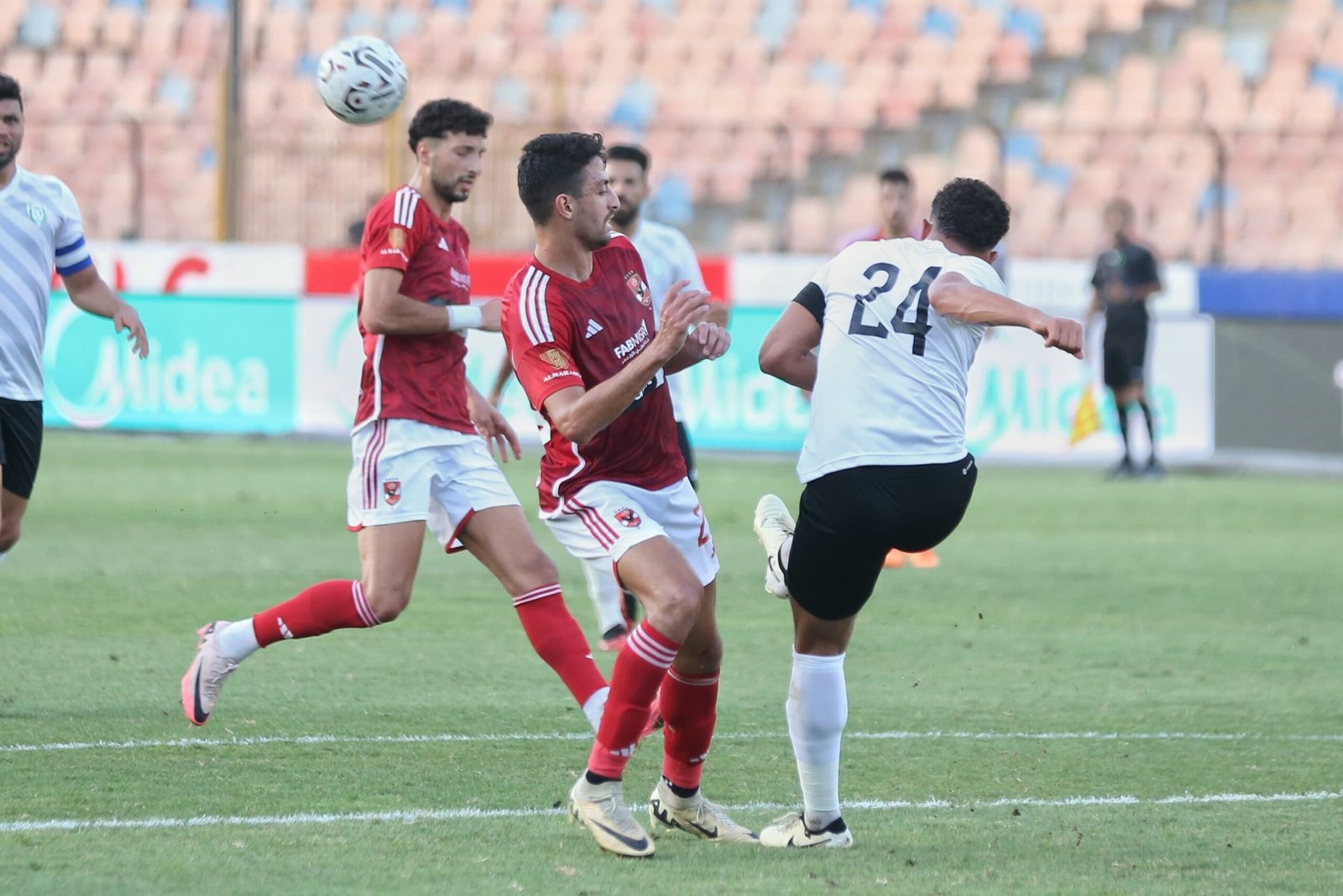 طلائع الجيش ضد الأهلي